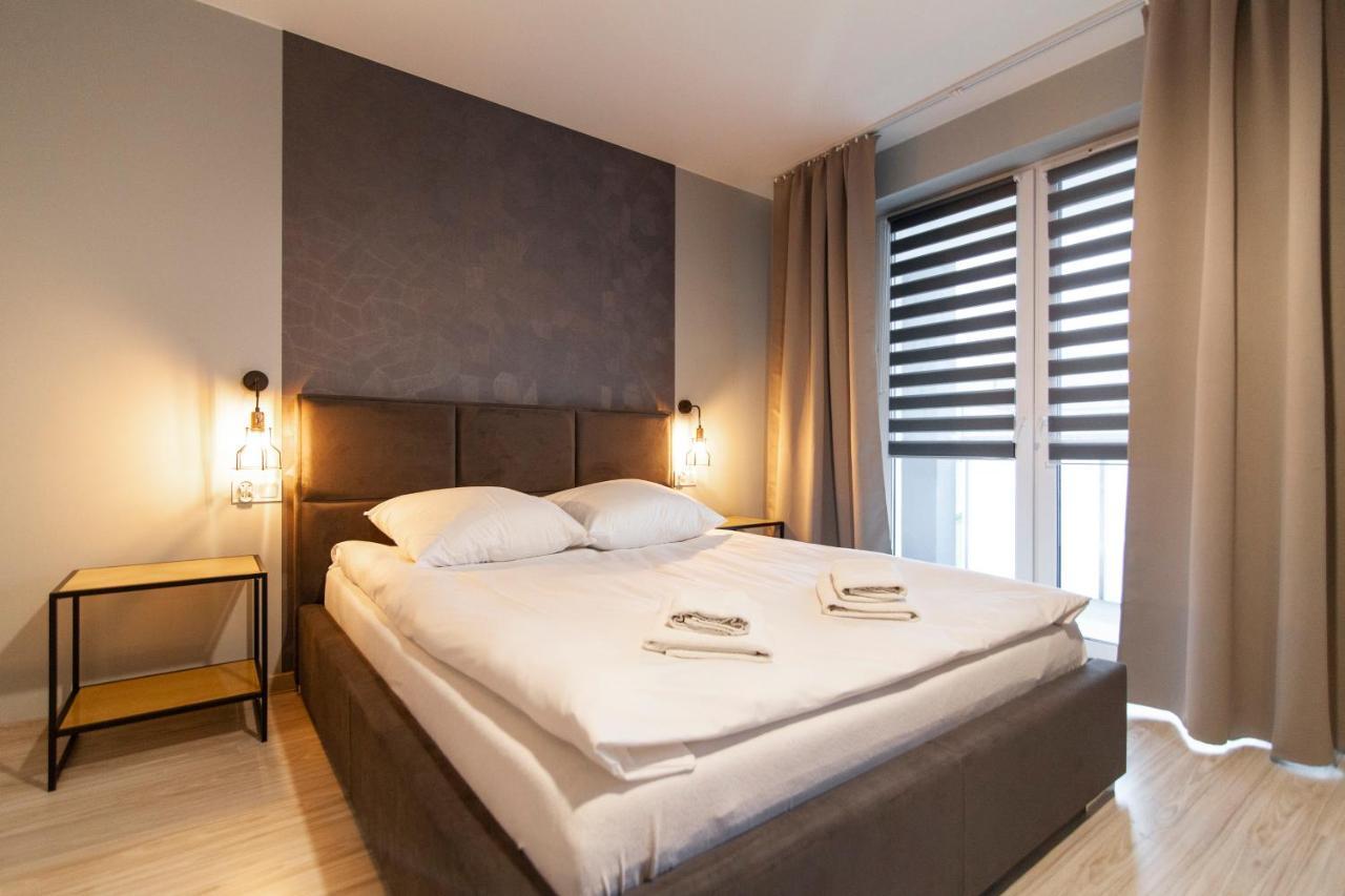 - Botaniczna 9a/21 Białystok